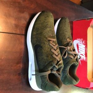 Nike Air modern fly knit Men’s size 9